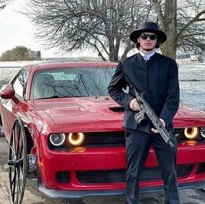 Meet your Posher, Zeroonezero